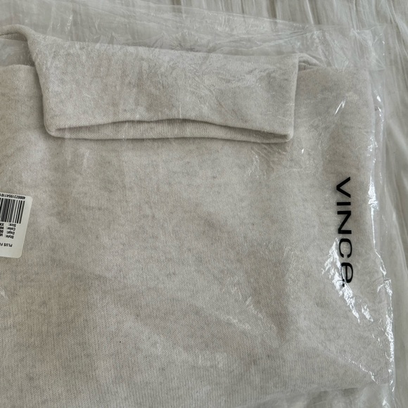 Vince Funnel Neck Cashmere Sweater - Picture 5 of 5